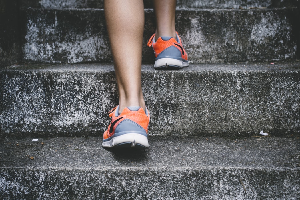 photo-peeling-pieds-transpiration-exercice-transpiration